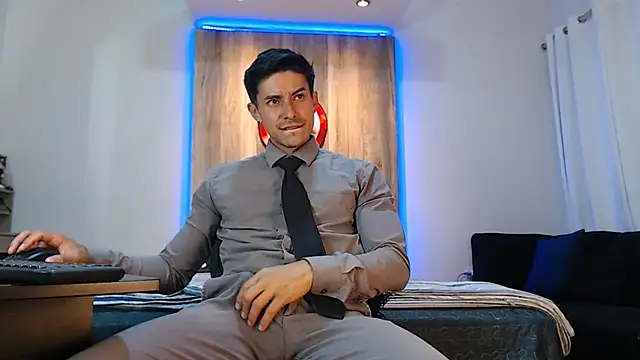 Andrew 4  online show from 03.20.25