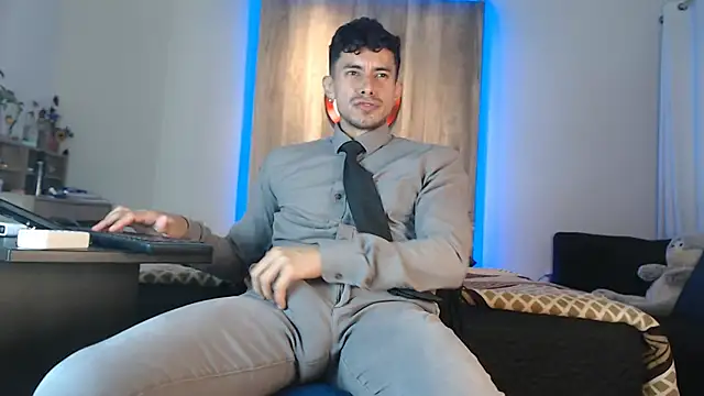 Andrew 4  online show from 10.05.25