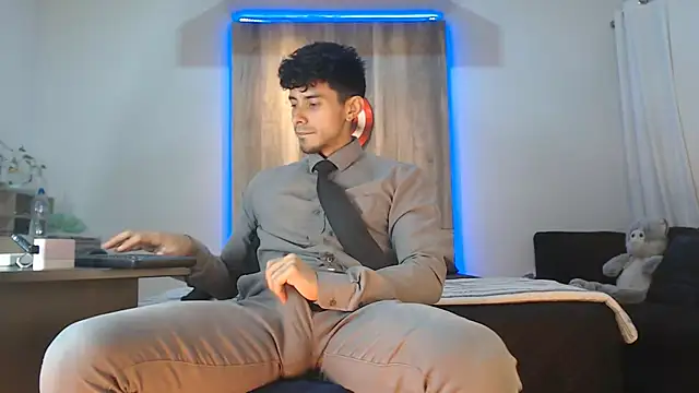 Andrew 4  online show from 10.20.25