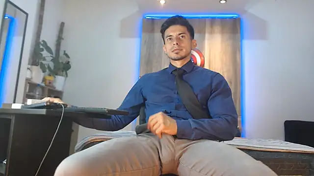 Andrew 4  online show from 02.05.26