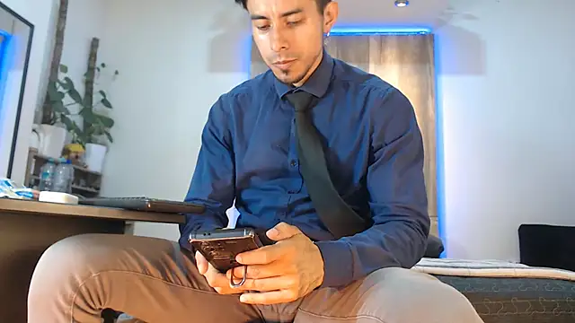 Andrew 4  online show from 02.17.26