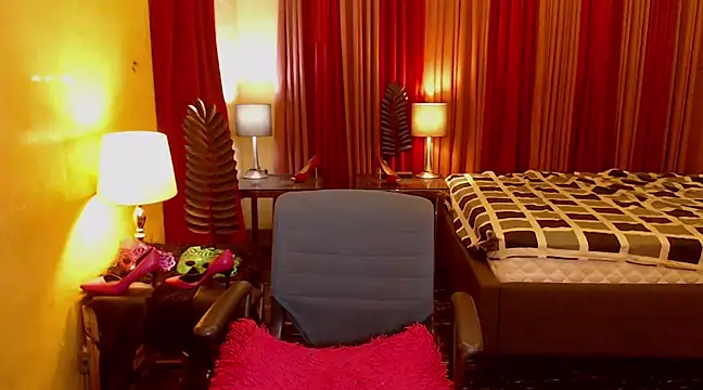 Snapshot of YourDreamPinayPie chatting on 02.19.25 YourDreamPinayPie online show from 02.19.25