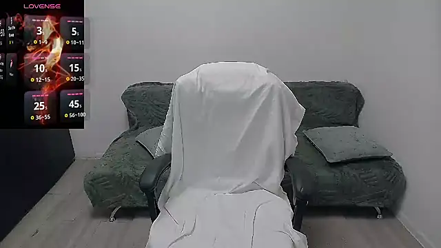 erikaerika online show from 05.18.26