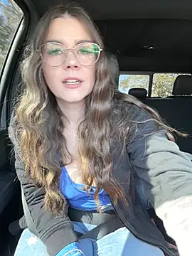 MaggyMayI online show from 02.23.26