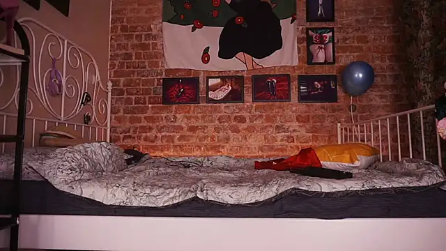 Evelively online show from 09.25.25