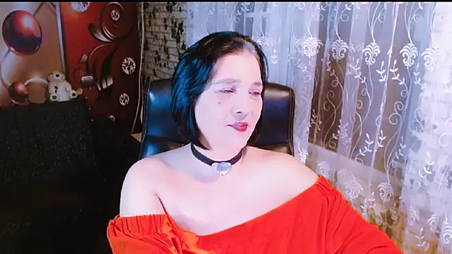 Snapshot of Veraluz chatting on 03.11.26 Veraluz online show from 03.11.26