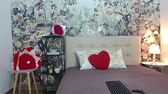 RoseDiamond06 online show from 02.26.26