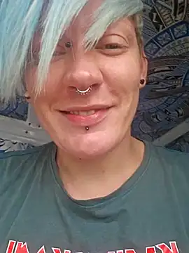 Snapshot of PinkTheHawk chatting on 01.01.25 PinkTheHawk online show from 01.01.25