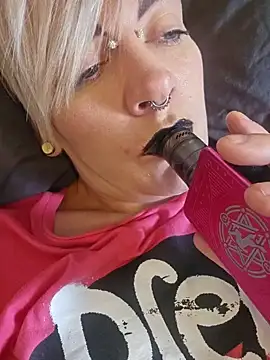 Snapshot of PinkTheHawk chatting on 01.25.25 PinkTheHawk online show from 01.25.25