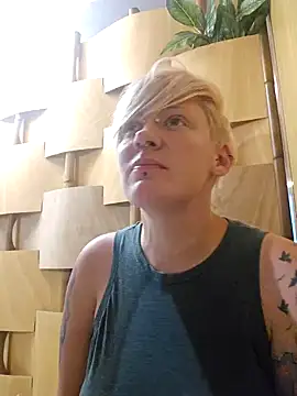 Snapshot of PinkTheHawk chatting on 02.09.25 PinkTheHawk online show from 02.09.25