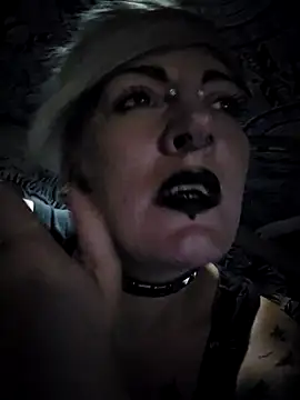 Snapshot of PinkTheHawk chatting on 02.10.25 PinkTheHawk online show from 02.10.25