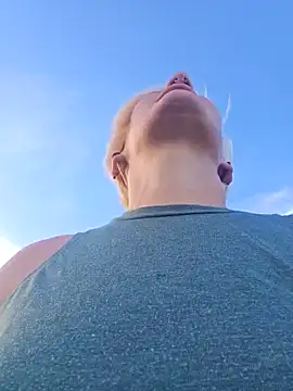 Snapshot of PinkTheHawk chatting on 03.14.25 PinkTheHawk online show from 03.14.25