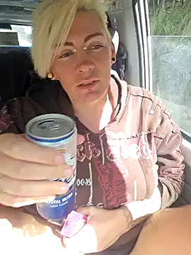 Snapshot of PinkTheHawk chatting on 03.20.25 PinkTheHawk online show from 03.20.25