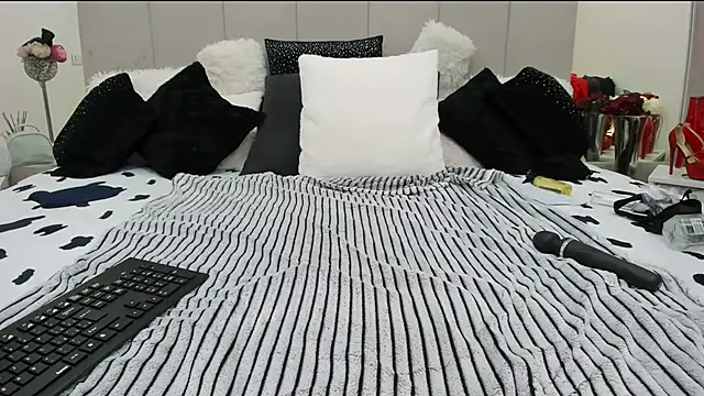 boobies4fun online show from 01.31.25