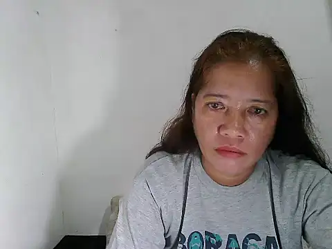 Snapshot of wethornypussy4u chatting on 02.21.25 wethornypussy4u online show from 02.21.25