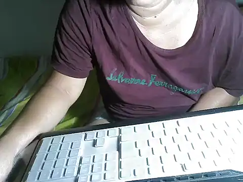 wethornypussy4u online show from 07.17.26