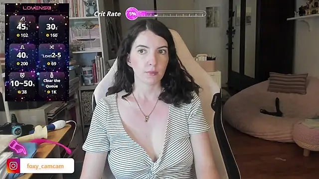 Snapshot of Foxy_c chatting on 07.17.26 Foxy c online show from 07.17.26