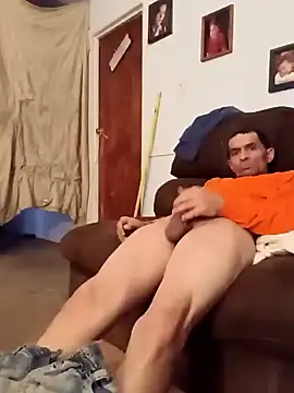 Snapshot of theeeegodv5 chatting on 12.28.24 theeeegodv5 online show from 12.28.24