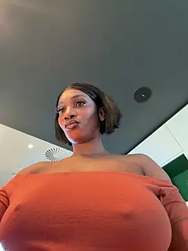   Nessa   online show from 04.25.26