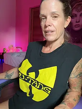 mommyselenafit  online show from 03.06.26