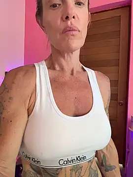 mommyselenafit  online show from 06.28.26