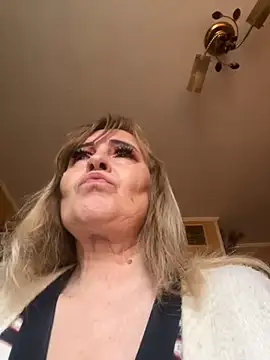 Irina2909xh online show from 10.22.25