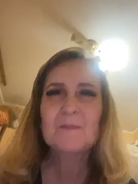 Snapshot of Irina2909@xh chatting on 04.19.26 Irina2909xh online show from 04.19.26