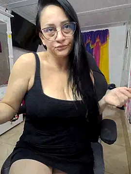 Ameliarizo online show from 04.15.26