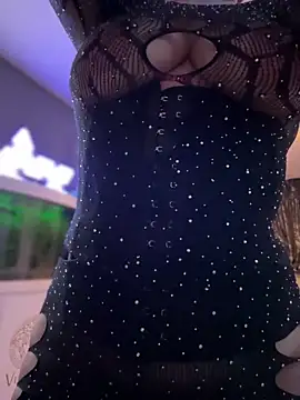 Snapshot of itsCassie chatting on 02.07.25 itsCassie online show from 02.07.25