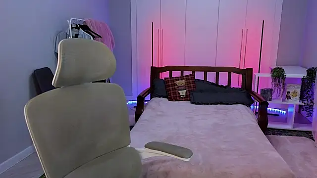 Snapshot of arlekincrop chatting on 12.04.25 arlekincrop online show from 12.04.25