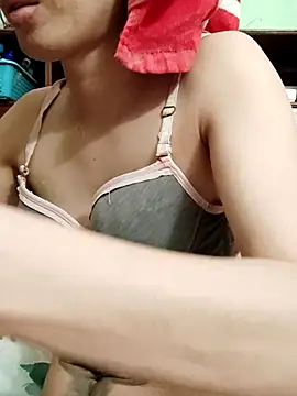 QueenSoreal online show from 03.11.26