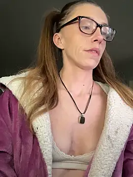 Snapshot of Heidi_Harper chatting on 01.03.25 Heidi Harper online show from 01.03.25