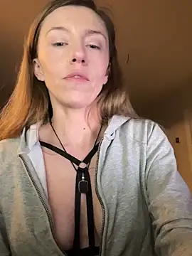 Snapshot of Heidi_Harper chatting on 01.07.25 Heidi Harper online show from 01.07.25