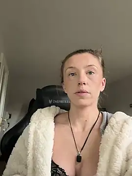 Snapshot of Heidi_Harper chatting on 01.23.25 Heidi Harper online show from 01.23.25
