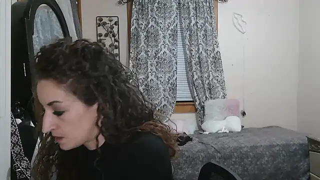Snapshot of AshleyRain chatting on 12.26.24 AshleyRain online show from 12.26.24