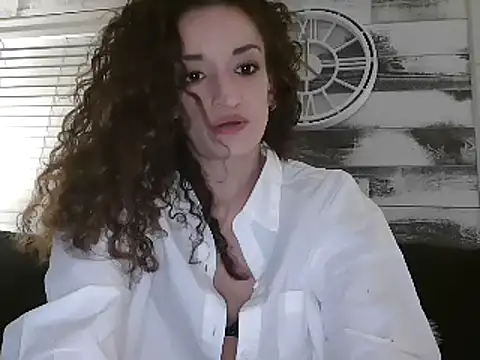 Snapshot of AshleyRain chatting on 02.09.25 AshleyRain online show from 02.09.25