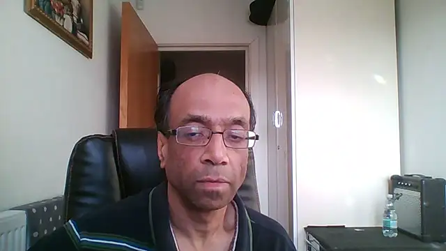 Snapshot of rauncher1 chatting on 01.14.25 rauncher1 online show from 01.14.25