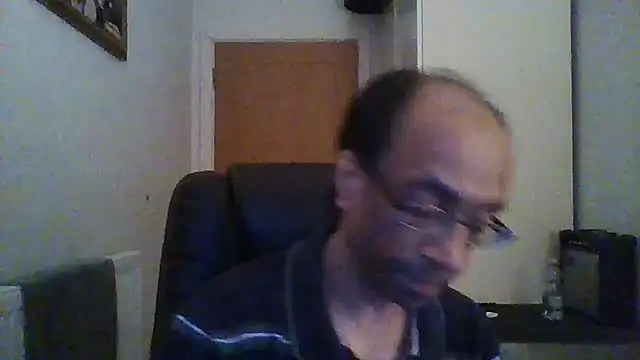 Snapshot of rauncher1 chatting on 02.18.25 rauncher1 online show from 02.18.25