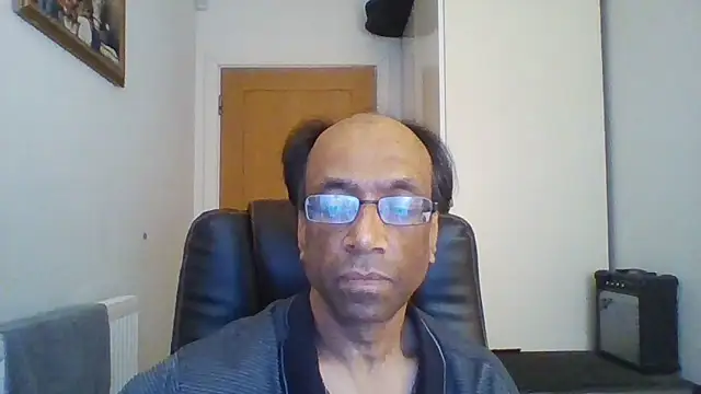 Snapshot of rauncher1 chatting on 02.25.25 rauncher1 online show from 02.25.25