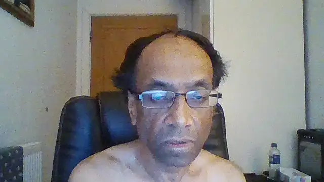 Snapshot of rauncher1 chatting on 09.09.25 rauncher1 online show from 09.09.25