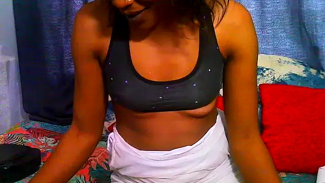 Snapshot of freaky_naughty chatting on 01.18.25 freaky naughty online show from 01.18.25