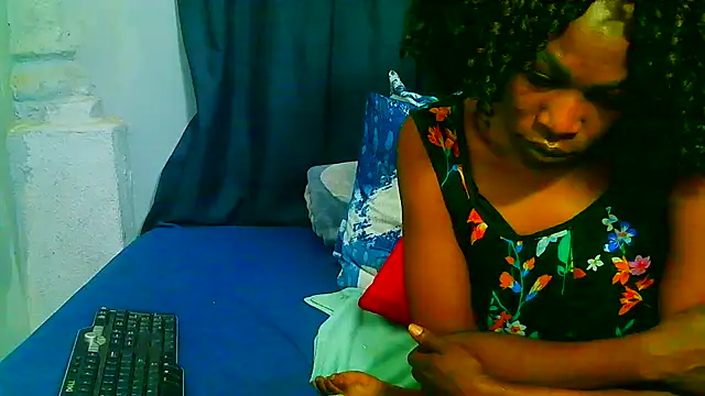 Snapshot of freaky_naughty chatting on 02.10.25 freaky naughty online show from 02.10.25
