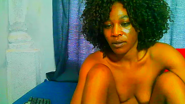 Snapshot of freaky_naughty chatting on 02.13.25 freaky naughty online show from 02.13.25