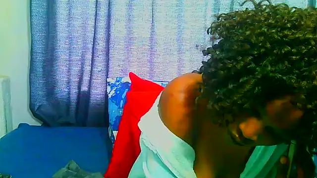 Snapshot of freaky_naughty chatting on 02.17.25 freaky naughty online show from 02.17.25