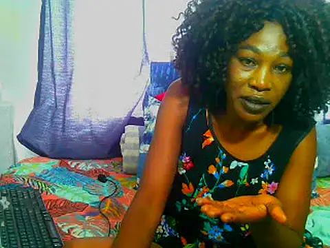 Snapshot of freaky_naughty chatting on 03.01.25 freaky naughty online show from 03.01.25