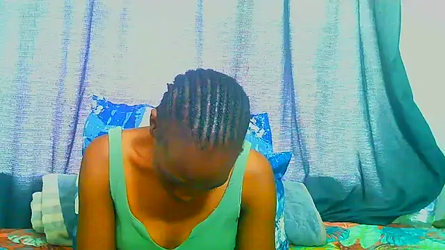 Snapshot of freaky_naughty chatting on 03.12.25 freaky naughty online show from 03.12.25