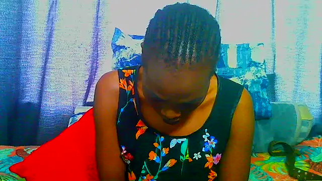 Snapshot of freaky_naughty chatting on 03.18.25 freaky naughty online show from 03.18.25
