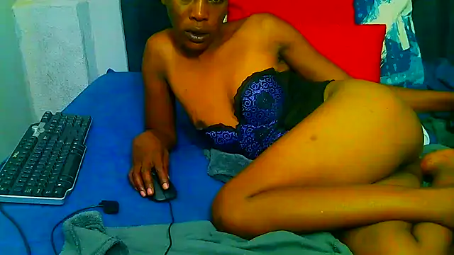 Snapshot of freaky_naughty chatting on 03.22.25 freaky naughty online show from 03.22.25