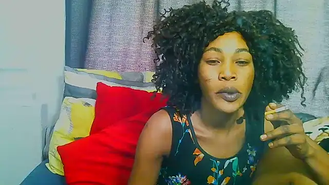 Snapshot of freaky_naughty chatting on 09.14.25 freaky naughty online show from 09.14.25