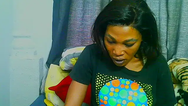 Snapshot of freaky_naughty chatting on 09.23.25 freaky naughty online show from 09.23.25